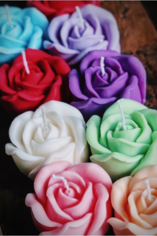 Rose candles in eight colours